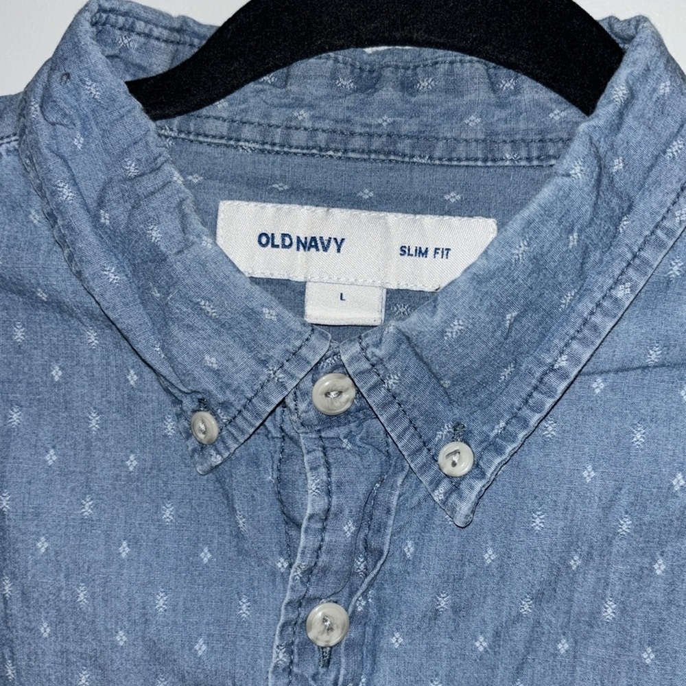 Old navy men’s large button down blue shirt